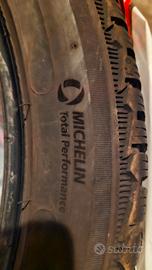 4 PNEUM. INVERNALI MICHELIN ALPINE 5 225/45/19  