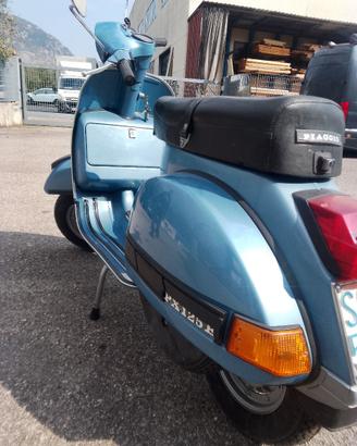 Piaggio Vespa Px