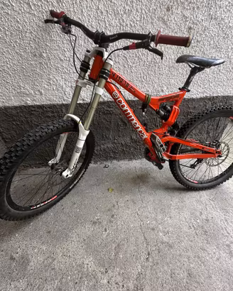 Commencal Supreme– MTB Downhill/Freeride