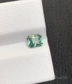 Zaffiro naturale del Madagascar 1.06CT