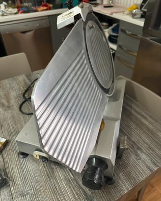 Affettatrice professionale da 30cm