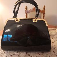 borsa bauletto vernice nera 