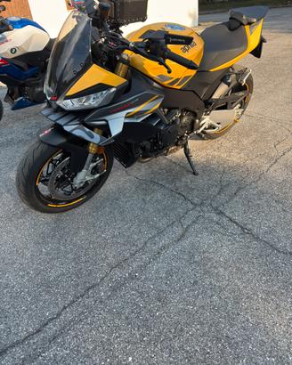 Tuono v4 1100