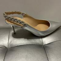 Scarpa con tacco EU39