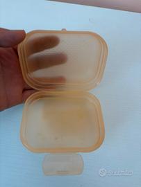 Contenitore Tupperware compatto e richiudibile