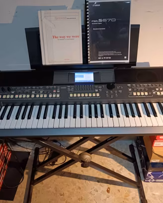 Tastiera Yamaha PSR-S670