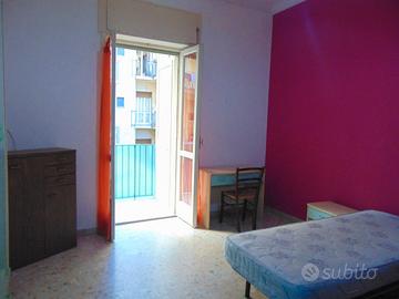 Ragazza zona d'annunzio