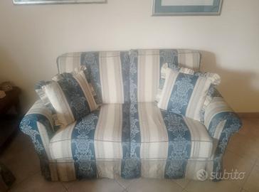 2 Divani,uno diventa letto