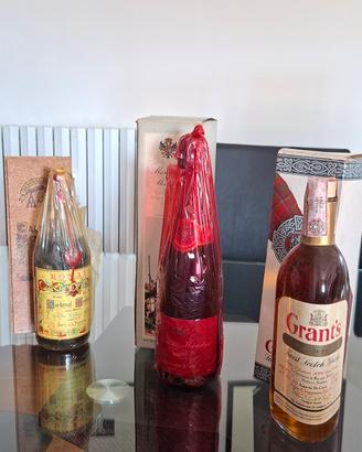 Lotto 3 Bottiglie Vintage da Collezione