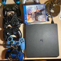 Playstation 4 con 7 joystick e 6 giochi