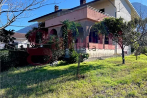 Villa bifamiliare