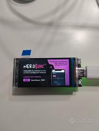 ESP-32 con display compatibile NerdQaxe++