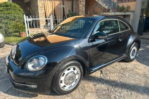 Volkswagen Maggiolino 1.6 tdi design