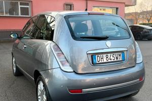 LANCIA YPSILON 1.2 BENZINA OK NEOPATENTATI