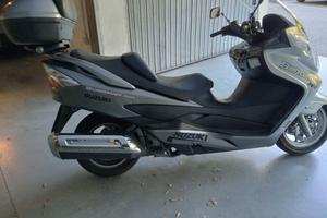 Suzuki Burgman 400