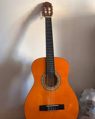 Chitarra classica Toledo Primera (35€)