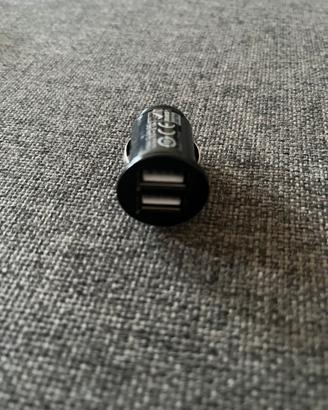 Caricabatteria da auto 12V 2x USB