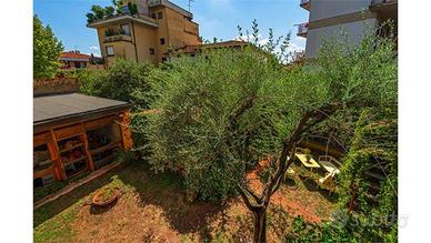Villa di 296 m² con più di 5 locali a Montecatini-