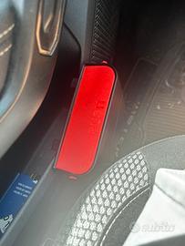 Porta rifiuti per auto