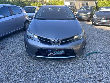 Toyota Auris Touring Sports 1.4 D-4D Lounge