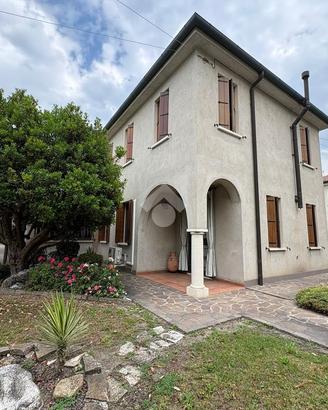 CASA INDIPENDENTE A ARRE