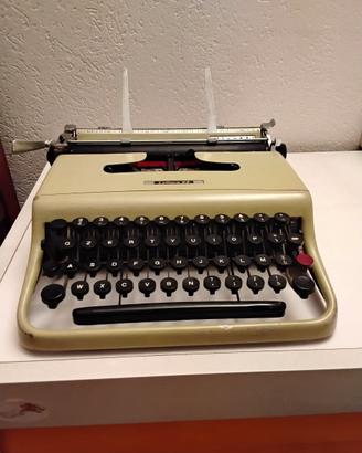 Olivetti Lettera 22