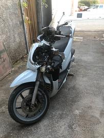Ricambi sh 300 2009