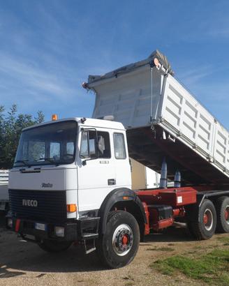 Iveco 330.36 ribaltabile