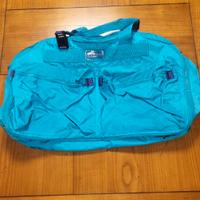 Borsone turchese pratico e vivace