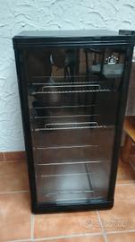 Cantinetta vini, frigo bibite