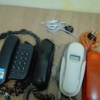 3 Telefoni con filo