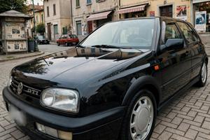 VOLKSWAGEN GOLF GTI 5p 2.0 cat. Targa ORO