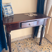 Tavolino/Scrittoio antico in legno con cassetto