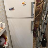 Frigorifero combinato Blomberg A+ – funzionante