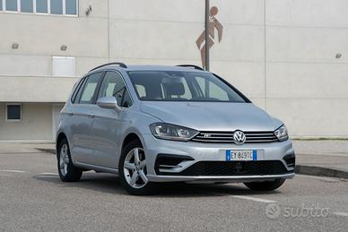 VOLKSWAGEN Golf Sportsvan - 2015