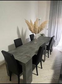 Tavolo consolle allungabile con sedie