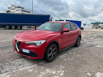 Alfa Romeo Stelvio 2.2 Turbo Diesel 160CV AT8 RWD