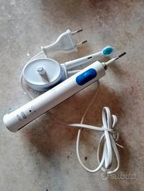 Spazzolino elettrico oral-b 