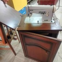 Macchina per cucire Necchi 546