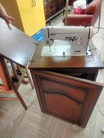 Macchina per cucire Necchi 546