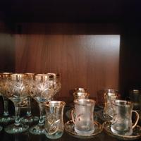 Set tazzine da tè e calici 