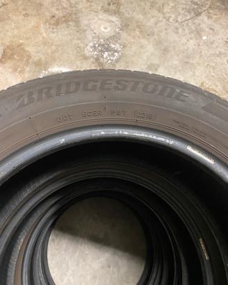 Pneumatici estivi 215/60 R17 96H