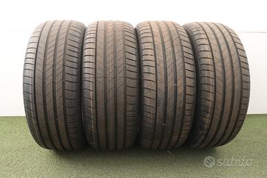 Gomme Bridgestone Turanza 215 50 18 estate