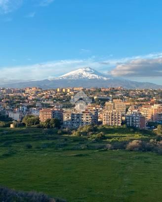 RAPISARDI-4 Vani,terrazzo vista Etna.già abitabile