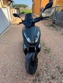 LIFAN E4 SCOOTER ELETTRICA 125cc