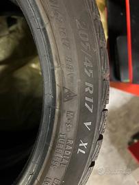 Gomme neve 205/45 R17 88V