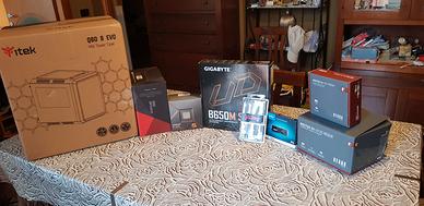 PC ASSEMBLATO  MAI USATO