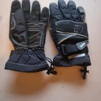 completo antipioggia guanti  e galosce 