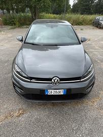 Volkswagen Golf 1.5 TSI ACT DSG 5p. Executive Blue
