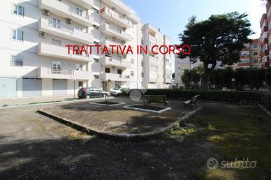4 LOCALI A BRINDISI